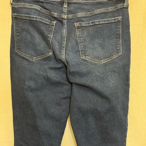 B-251 Old Navy‎ Rockstar High Rise Super Skinny Distressed Cropped Blue Jeans - Picture 8 of 14